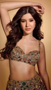 Shanaya Kapoor - HD Girls Photos